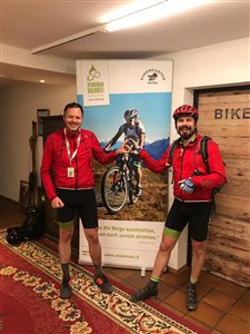 Heißluftballon am Dolomit Superbike