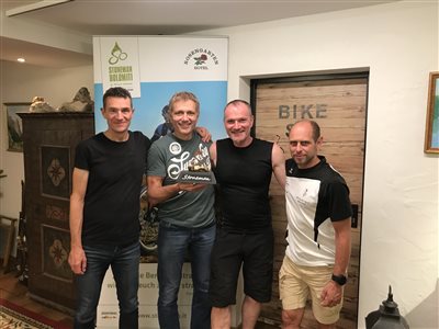 Heißluftballon am Dolomit Superbike