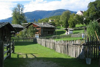 Folklore Museum in Teaodone (Dietenheim) 30 min from Dobbiaco